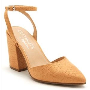 Coconuts by Matisse Ritual Heel